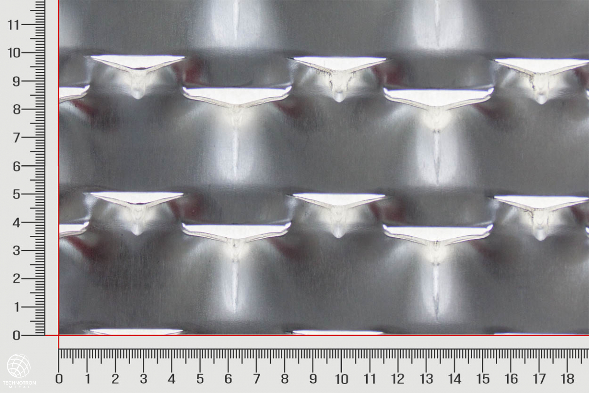 Tahokov Mirek  TD 62,5x 35x 25+8 mm, tloušťka 2 mm, tahokov z hliníkového plechu ENAW1050